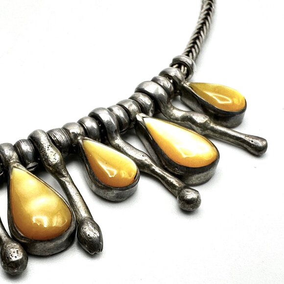 Vintage 1970s-80s Sterling Silver and Golden Mother of Pearl Fringe Bib Necklace - Picture 4 of 12